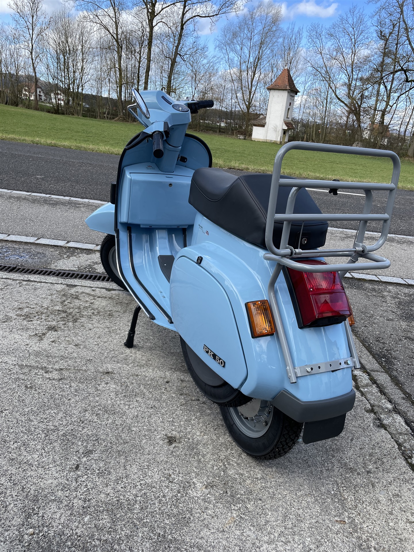 Vespa 50